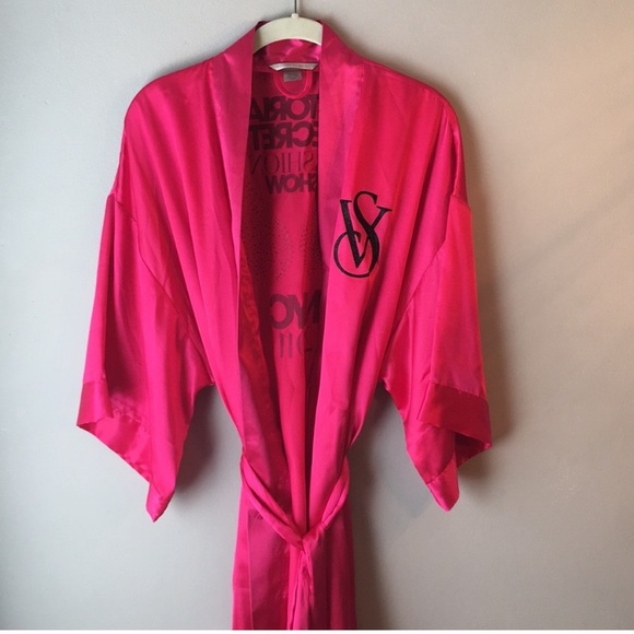 EXTREMELY RARE Victorias Secret NYC Fashion Show 2011 Silk Kimono - Picture 11 of 11